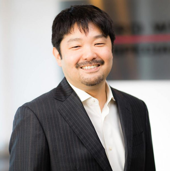Dr. Takanari Miyamoto Parodontoloog Tandheelkundig implantaat Chirurgische Gids Implantaat Conciërge